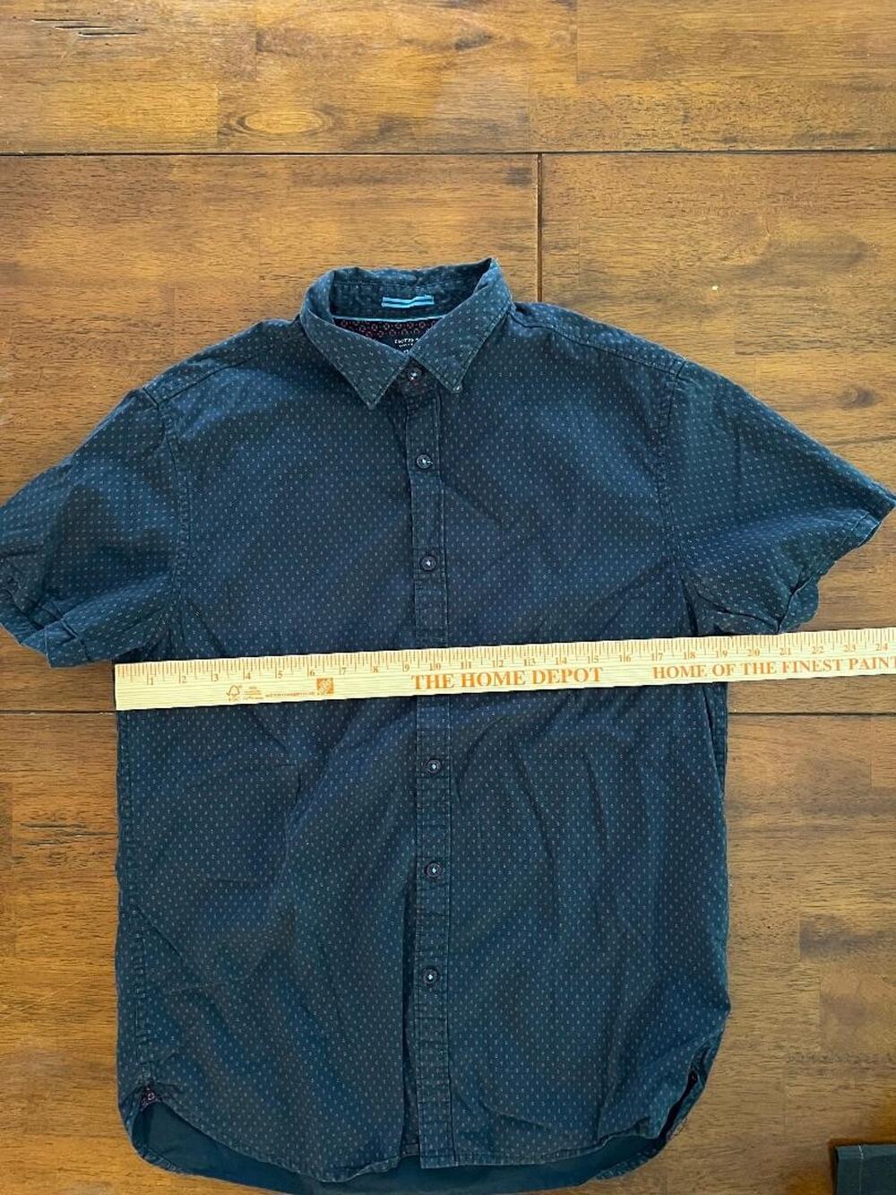 Mens Cactus Man Ricky Singh Short Sleeve Button Up Shirt, Size M